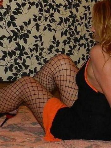 Эльмира Чувственная Брюнетка